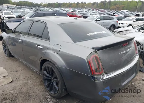 2011 Chrysler 300C из США, поврежденный, VIN 2C3CA6CT2BH522649